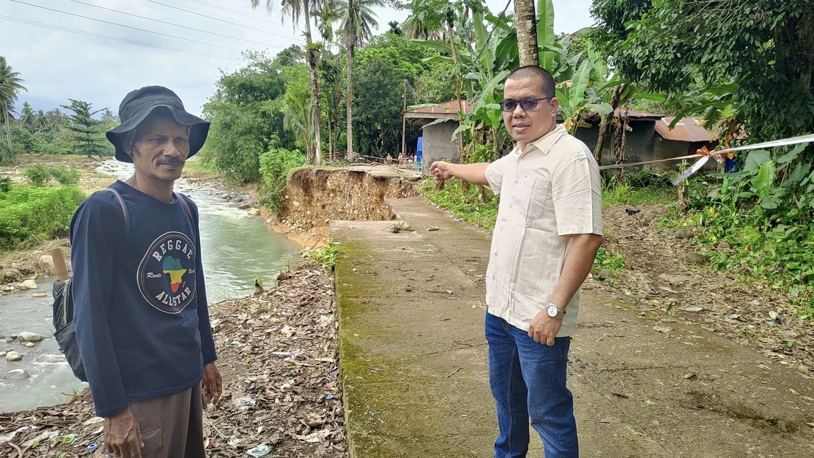 Puluhan Warga Koto Lalang Terisolir Pasca Banjir Bandang