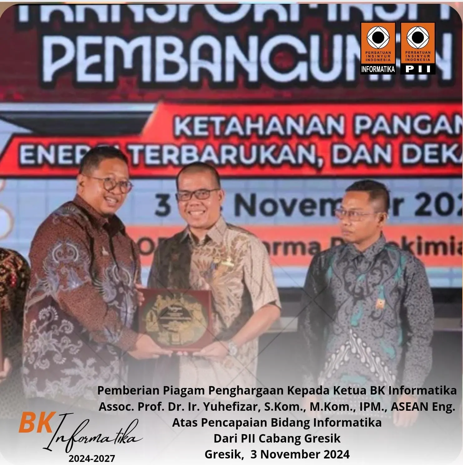 Penghargaan atas Capaian Informatika dari PII Gresik