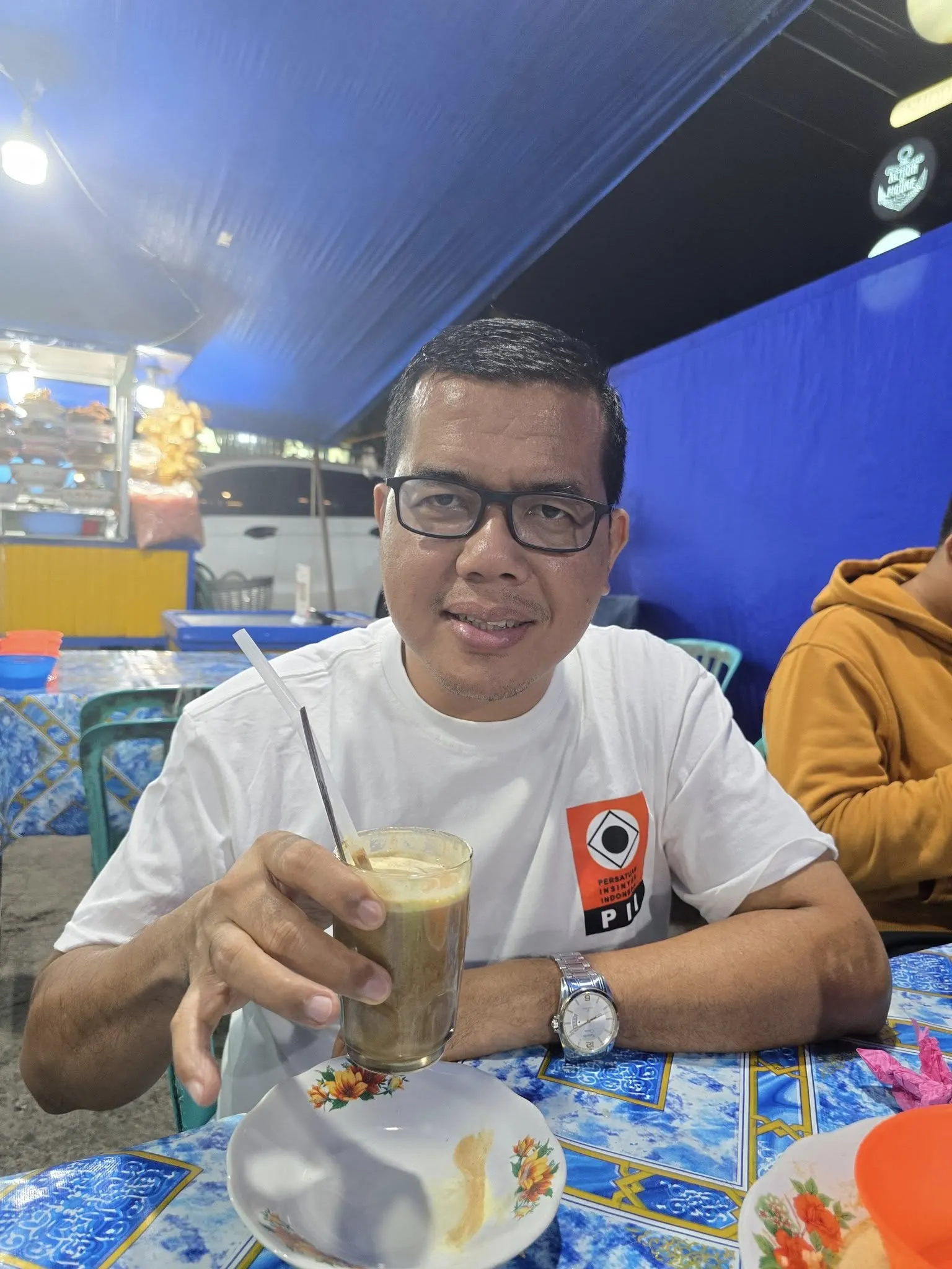 Rasakan Sensasi Teh Talua: Minuman Legendaris Minang